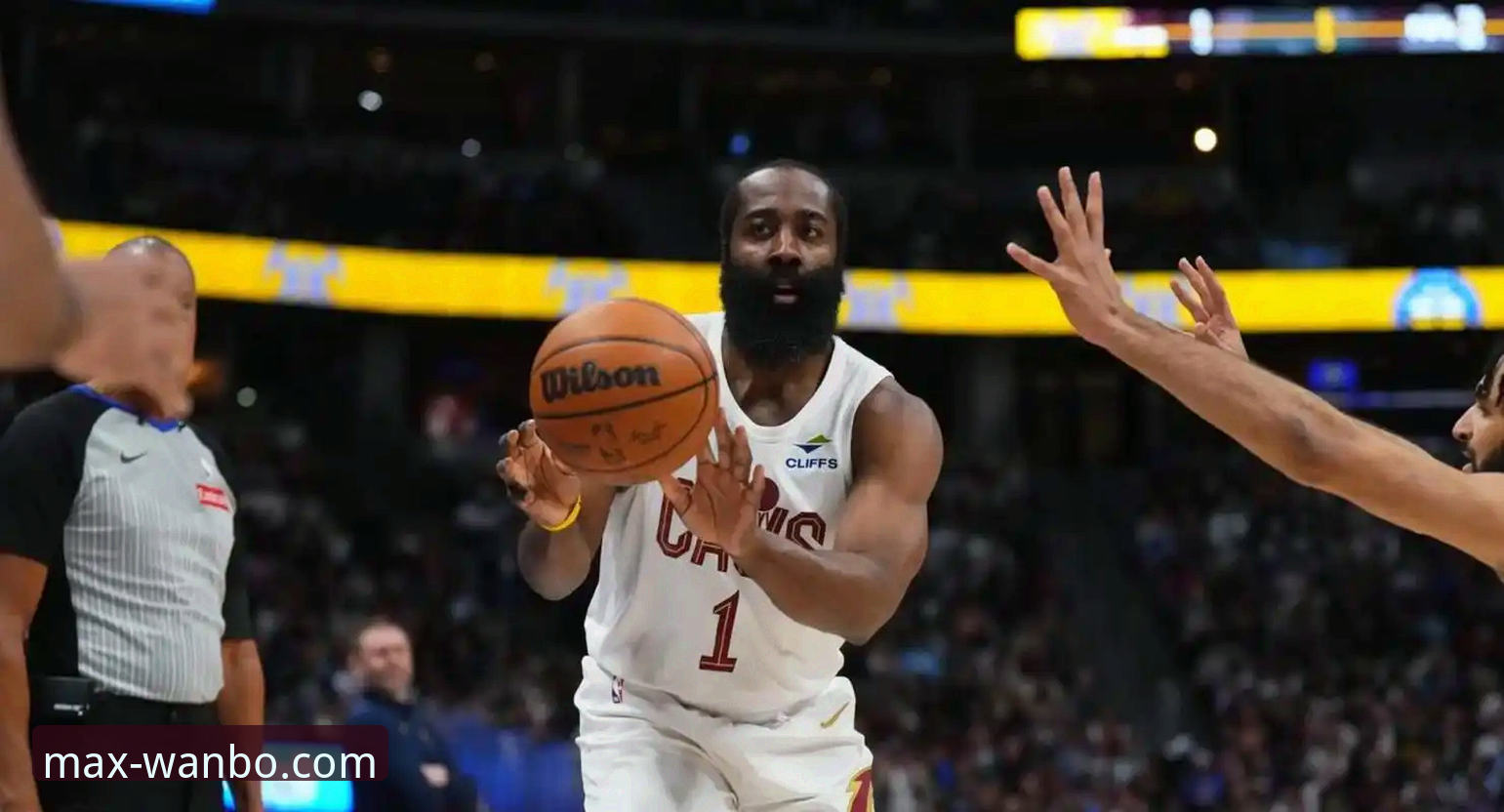 骑士136-131力克魔术，米切尔42分引爆主场详解